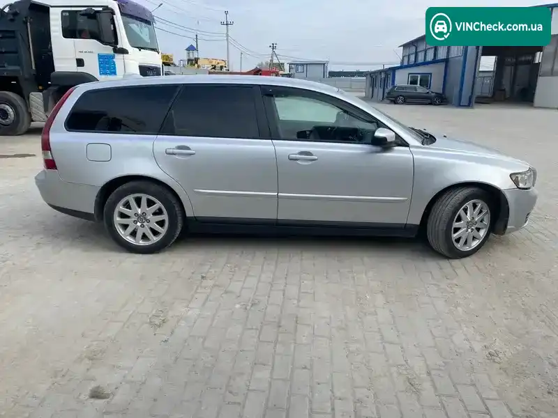 Volvo V50 2007, фото з оголошення 1 з 8, VIN YV1MW755172330731