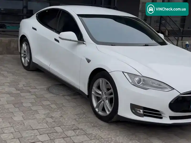 Tesla Model S 2013, фото з оголошення 2 з 16, VIN 5YJSA1AG6DFP08736