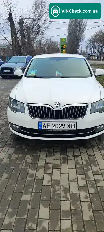 Skoda Superb 2013, фото з оголошення 1 з 21, VIN TMBAB73T1E9015235
