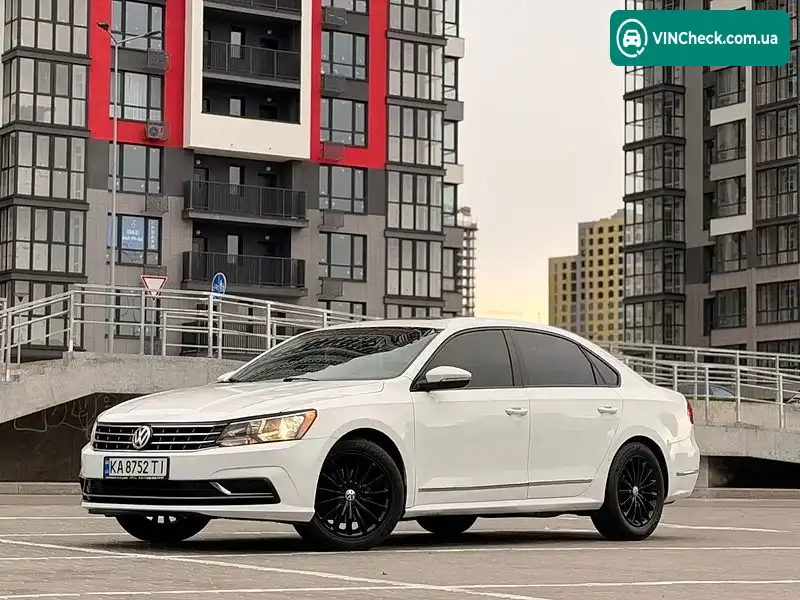 Volkswagen Passat 2016, фото з оголошення 2 з 20, VIN 1VWBT7A3XGC034423
