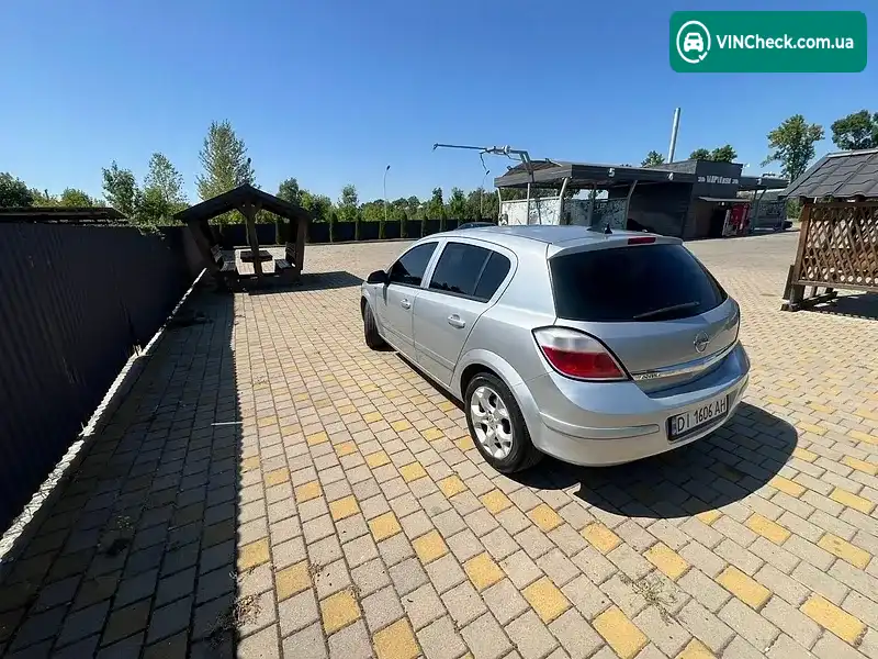 Opel Astra 2006, фото з оголошення 2 з 20, VIN W0L0AHL4862220738