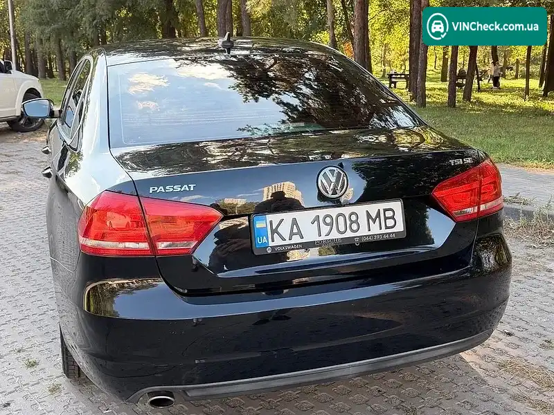 Volkswagen Passat 2014, фото з оголошення 2 з 20, VIN 1VWBT7A37FC025662