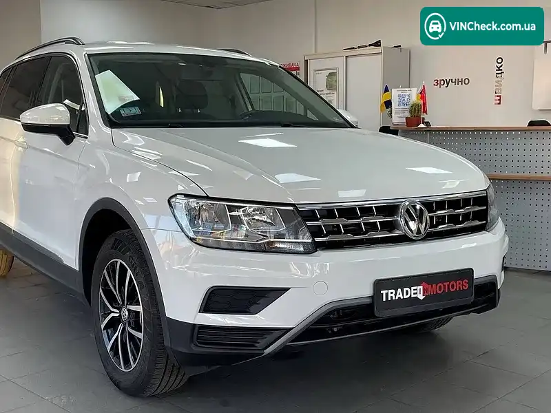 Volkswagen Tiguan 2021, фото з оголошення 2 з 20, VIN 3VV2B7AX3MM118247