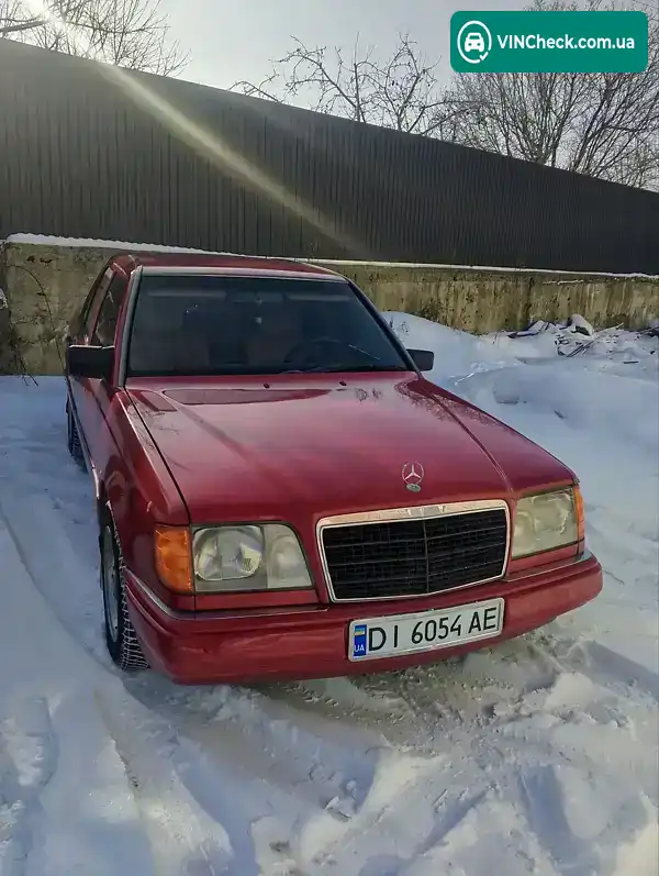 Mercedes-Benz E-Class 1995, фото з оголошення 2 з 13, VIN WDB1240191C261236
