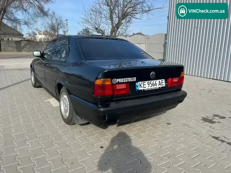 BMW 5 Series 1989, фото з оголошення 2 з 17, VIN WBAHC11030BC66096