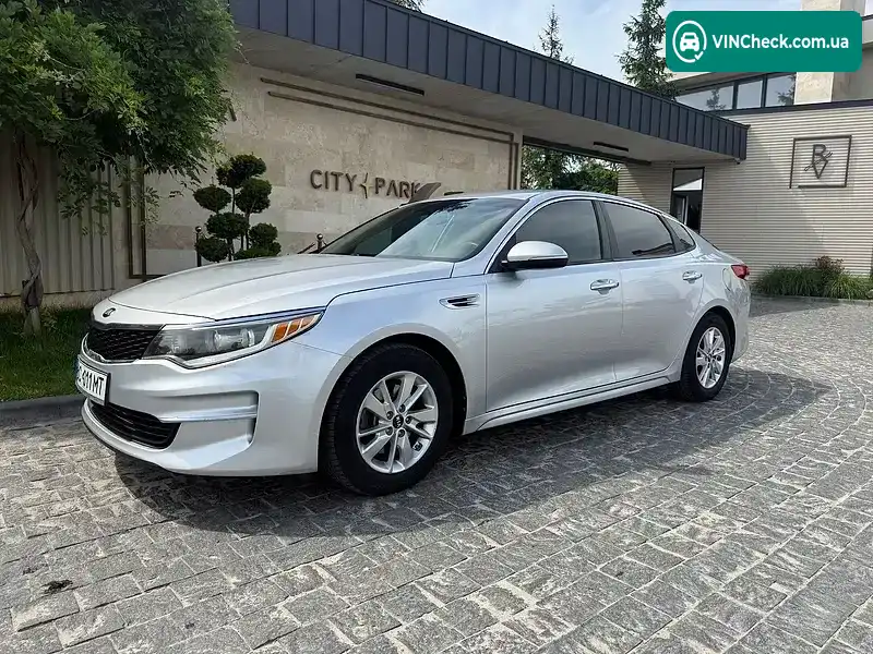 Kia Optima 2017, фото з оголошення 1 з 20, VIN 5XXGT4L33JG191366
