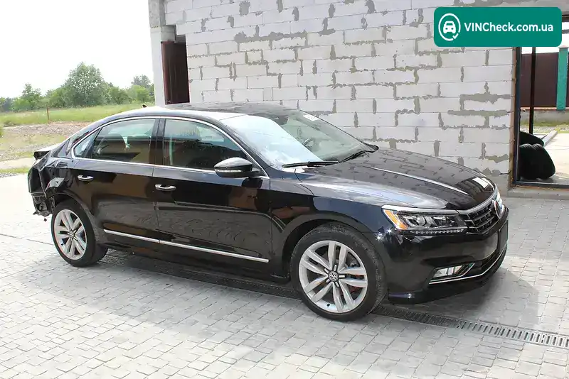 Volkswagen Passat 2017, фото з оголошення 2 з 20, VIN 1VWGT7A37HC082694
