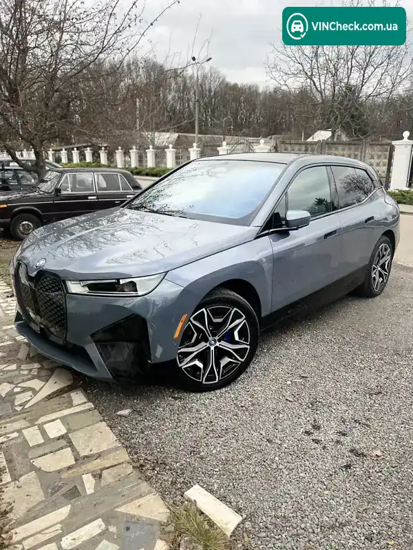 BMW iX 2022, фото з оголошення 2 з 21, VIN WB523CF00PCL77859