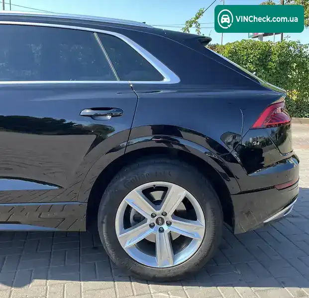 Audi Q8 2021, фото з оголошення 2 з 18, VIN WAUZZZF13MD042496