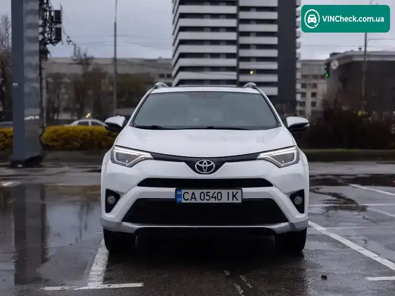 Toyota RAV4 2015, фото з оголошення 1 з 18, VIN JTMJFREV7GD184366