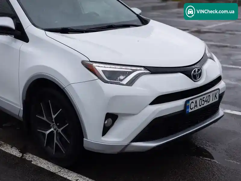 Toyota RAV4 2015, фото з оголошення 2 з 18, VIN JTMJFREV7GD184366