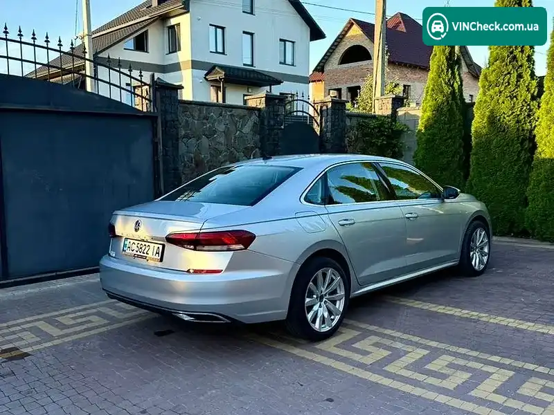 Volkswagen Passat 2019, фото з оголошення 2 з 20, VIN 1VWWA7A37LC005706