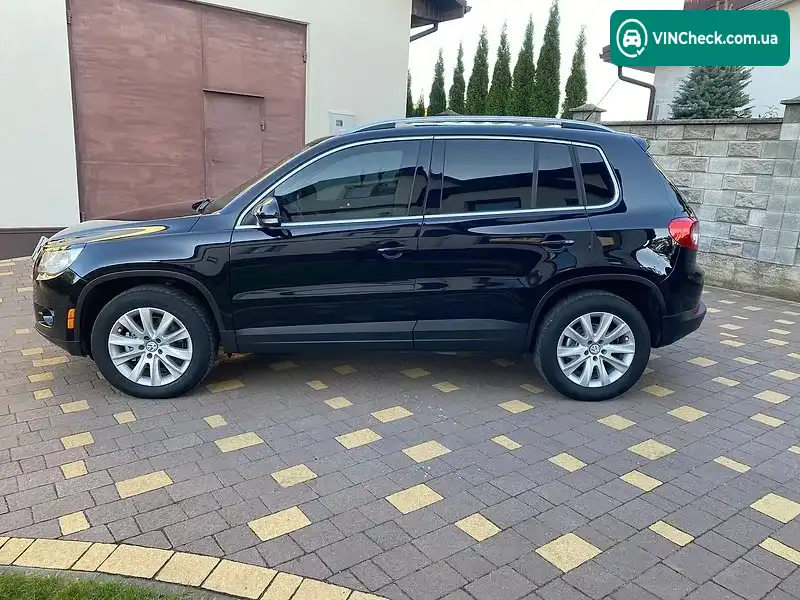 Volkswagen Tiguan 2009, фото з оголошення 1 з 20, VIN WVGAV7AX1AW001176