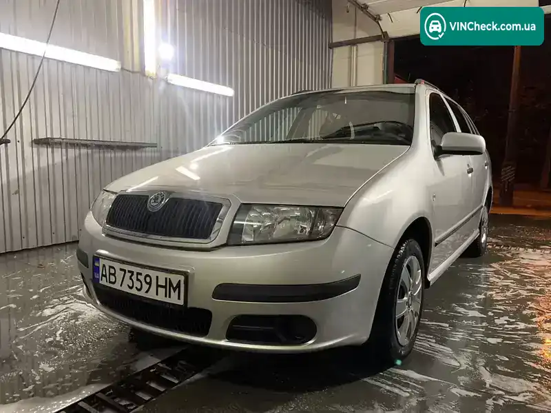 Skoda Fabia 2005, фото з оголошення 2 з 20, VIN TMBJC46Y354316279