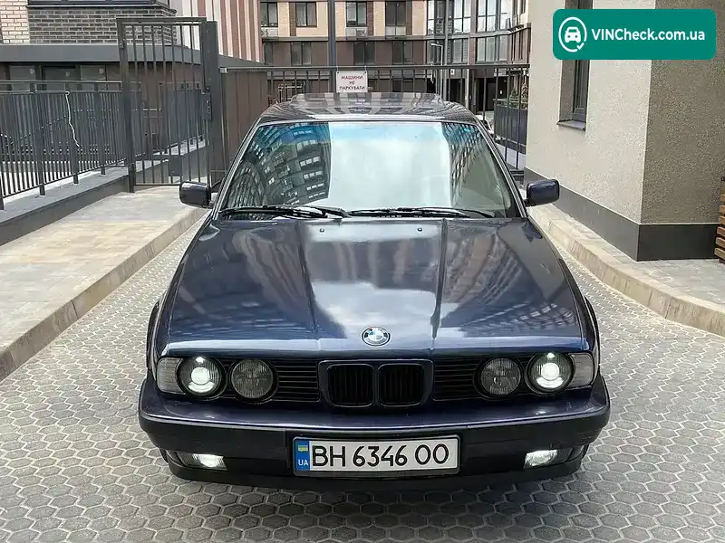BMW 5 Series 1993, фото з оголошення 2 з 19, VIN WBAHD51030BG60749