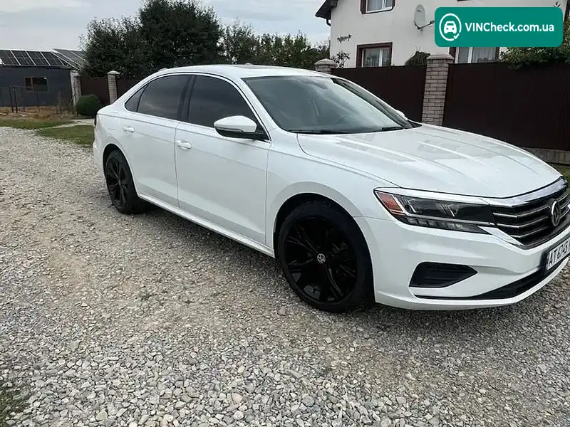 Volkswagen Passat 2021, фото з оголошення 2 з 8, VIN 1VWSA7A34MC017201