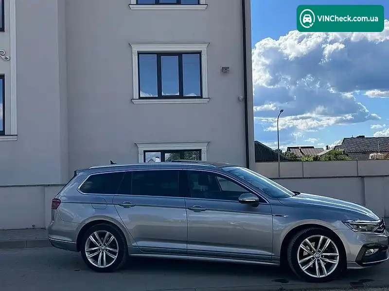 Volkswagen Passat 2020, фото з оголошення 2 з 20, VIN WVWZZZ3CZLE052199
