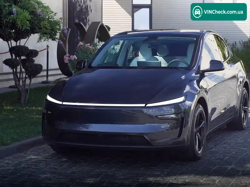 Tesla Model Y 2025, фото з оголошення 1 з 20, VIN 7SAYGDEE6TF390606