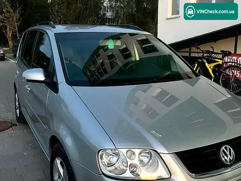 Volkswagen Touran 2003, фото з оголошення 1 з 8, VIN WVGZZZ1TZ3W031060
