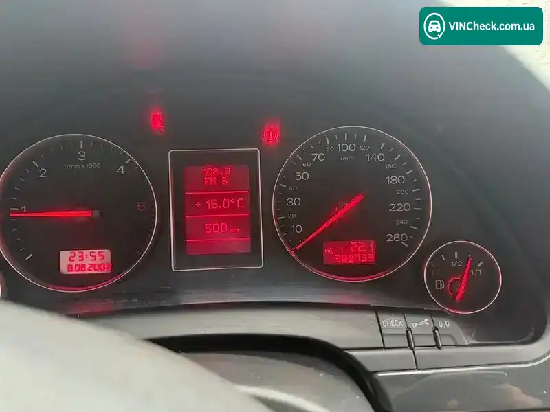 Audi A4 2004, фото з оголошення 1 з 7, VIN WAUZZZ8E24A199423