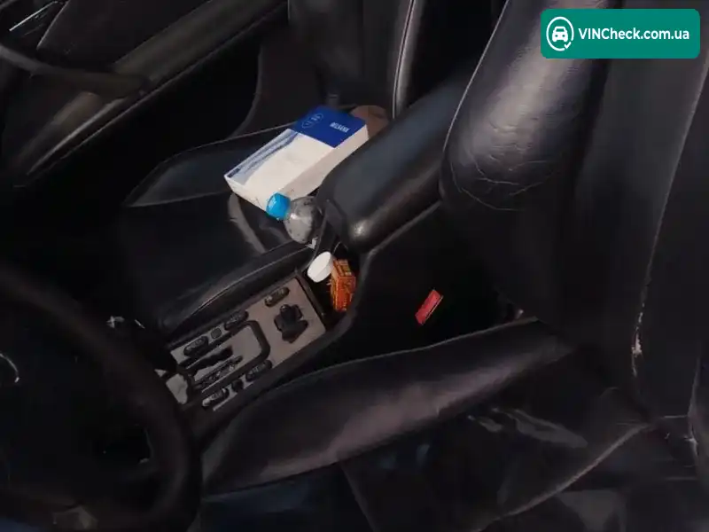 Mercedes-Benz E-Class 2001, фото з оголошення 1 з 6, VIN WDB2100161B270930