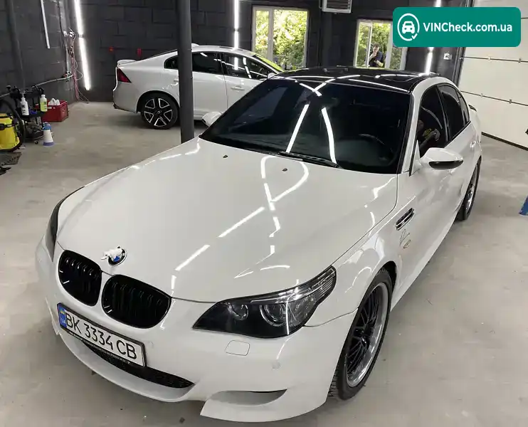 BMW M5 2006, фото з оголошення 1 з 19, VIN WBSNB93536B582368