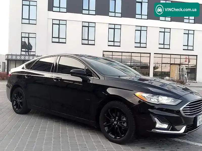 Ford Fusion 2019, фото з оголошення 2 з 14, VIN 3FA6P0LU9KR272690