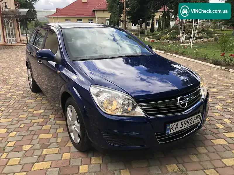 Opel Astra 2009, фото з оголошення 2 з 20, VIN V0L0AHL35A2003464