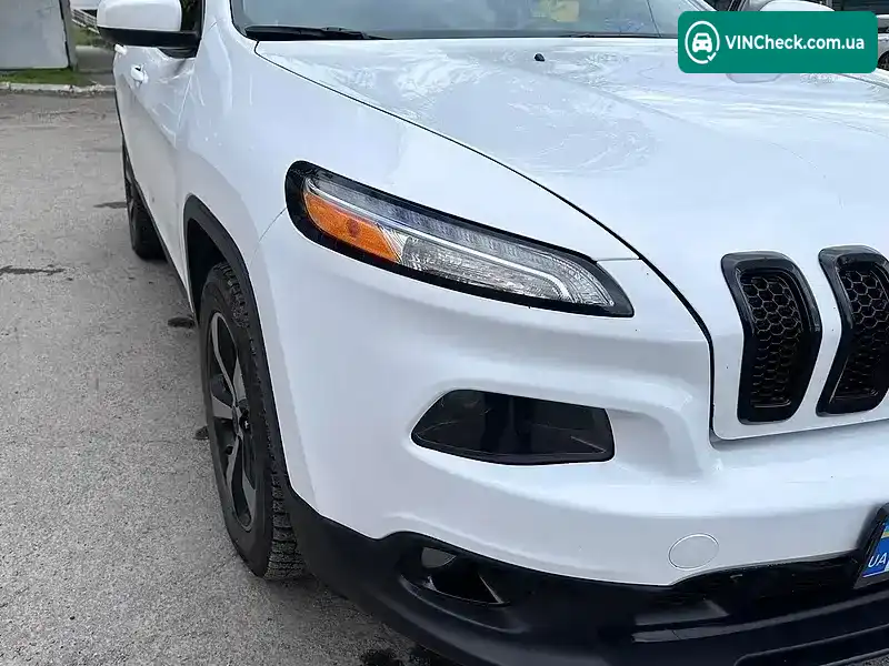 Jeep Cherokee 2017, фото з оголошення 2 з 13, VIN 1C4PJMCBXJD526310