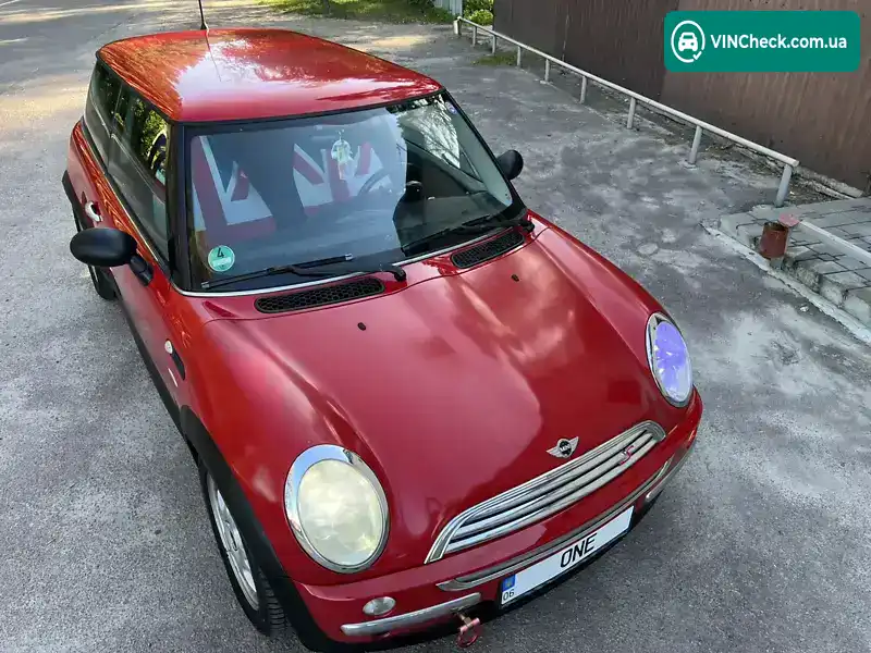MINI Hatch 2003, фото з оголошення 2 з 21, VIN WMWRB11060TF21096