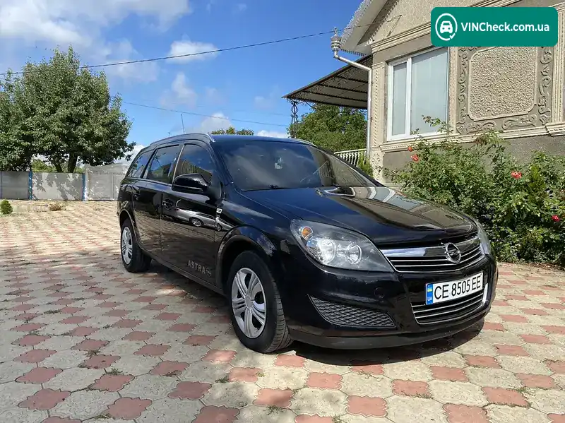 Opel Astra 2010, фото з оголошення 1 з 15, VIN W0L0AHL35A2094684
