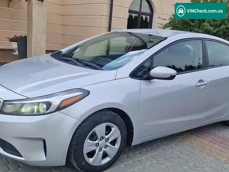 Kia Forte 2018, фото з оголошення 2 з 20, VIN 3KPFK4A75JE272446