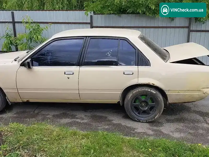Opel Commodore 1982, фото з оголошення 2 з 14, VIN W0L000019C1216703
