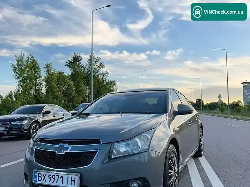 Chevrolet Cruze 2010, фото з оголошення 2 з 15, VIN KL1JA6959BK056393