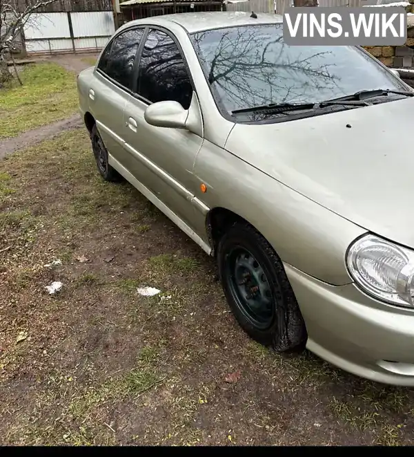 Kia Rio 2002, фото з оголошення 1 з 8, VIN KNEDC223226178344