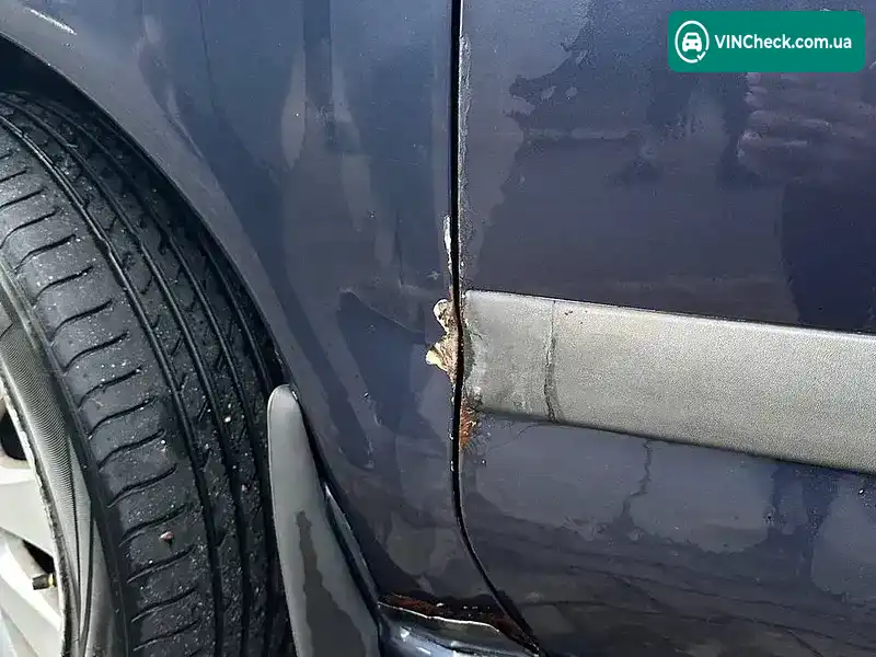 Mitsubishi Carisma 2001, фото з оголошення 2 з 11, VIN XMCLNDA2A1F003822