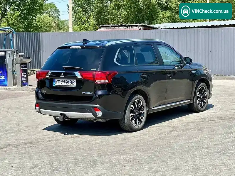 Mitsubishi Outlander 2018, фото з оголошення 2 з 20, VIN JA4J24A5XJZ617011