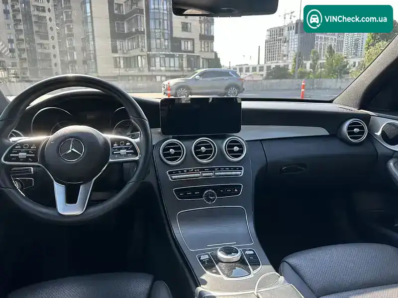 Mercedes-Benz C-Class 2018, фото з оголошення 2 з 21, VIN 55SWF8DB3KU287047