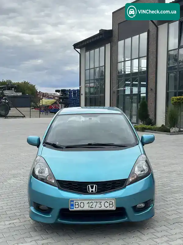 Honda Fit 2013, фото з оголошення 2 з 18, VIN JHMGE8H53DC038789