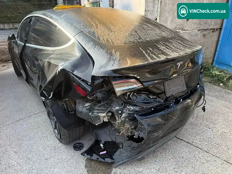 Tesla Model 3 2019, фото з оголошення 2 з 5, VIN 5YJ3E1EA5KF296689