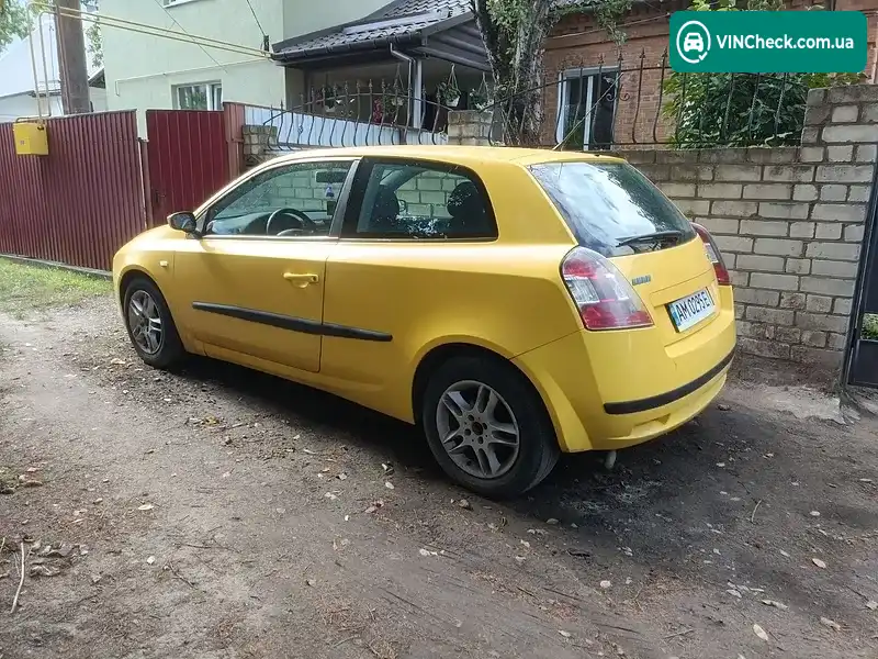 Fiat Stilo 2002, фото з оголошення 1 з 6, VIN ZFA19200000124449