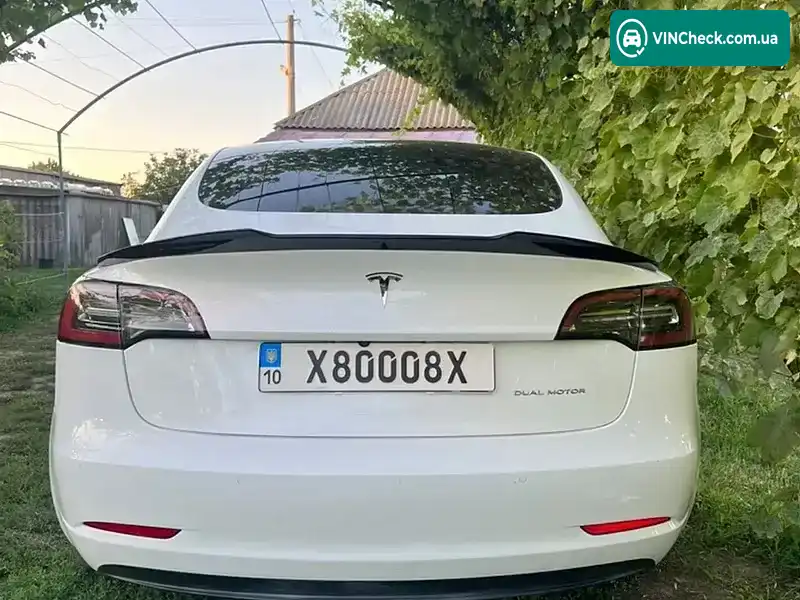 Tesla Model 3 2019, фото з оголошення 1 з 8, VIN 5YJ3E1EB6KF388242