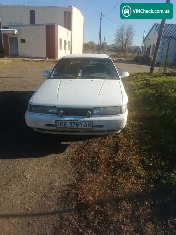Mazda 626 1988, фото з оголошення 1 з 15, VIN JMZGD14C201132939