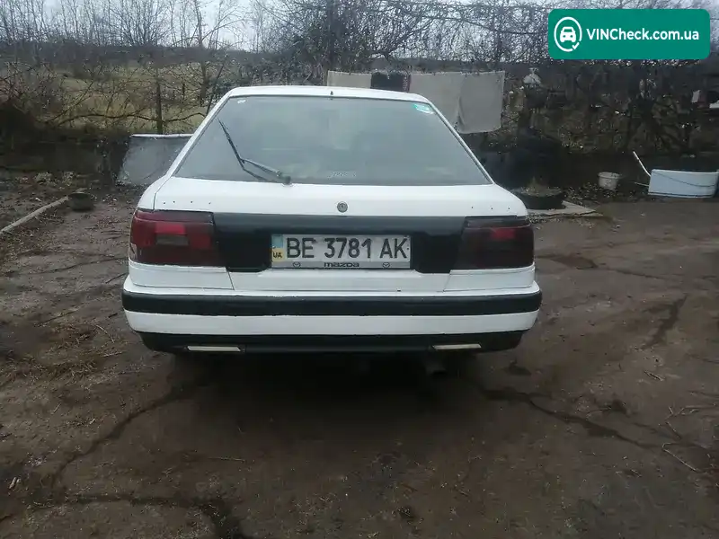 Mazda 626 1988, фото з оголошення 2 з 15, VIN JMZGD14C201132939
