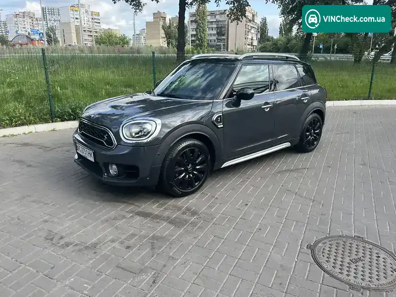 MINI Countryman 2017, фото з оголошення 1 з 16, VIN WMWYT110403E84915