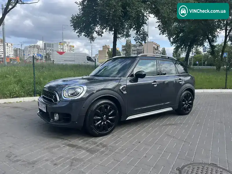 MINI Countryman 2017, фото з оголошення 2 з 16, VIN WMWYT110403E84915