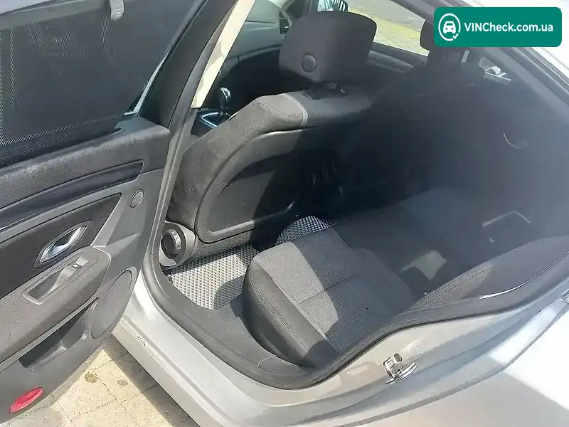 Renault Laguna 2009, фото з оголошення 2 з 20, VIN VF1BT0A0641742570