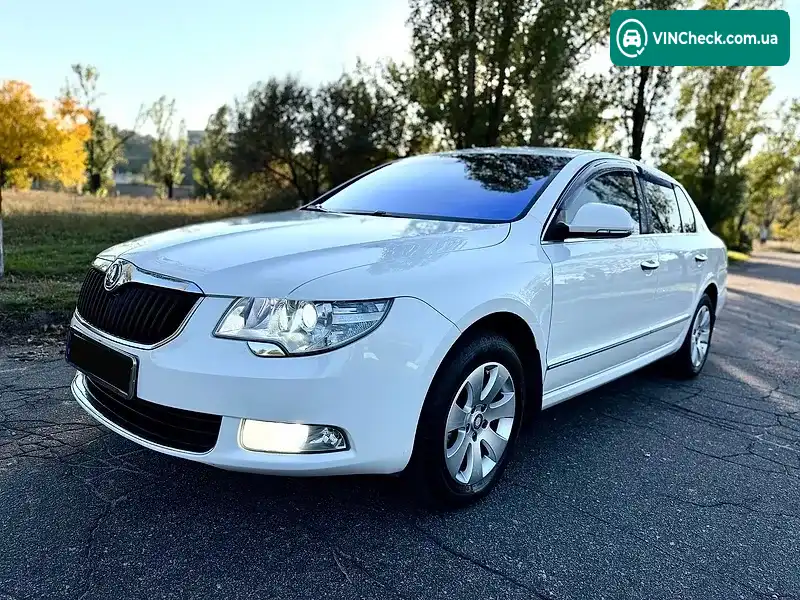 Skoda Superb 2012, фото з оголошення 2 з 20, VIN TMBAB43T2CB301244