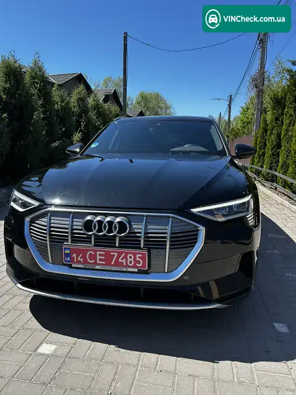 Audi e-tron 2020, фото з оголошення 2 з 20, VIN WAUZZZGE5LB025775