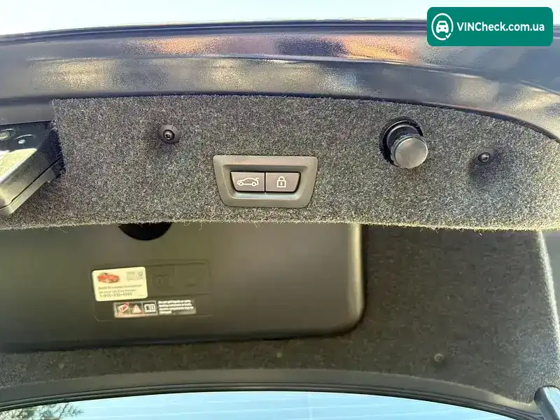 BMW 5 Series 2012, фото з оголошення 2 з 21, VIN WBAXG5C58DDY37525